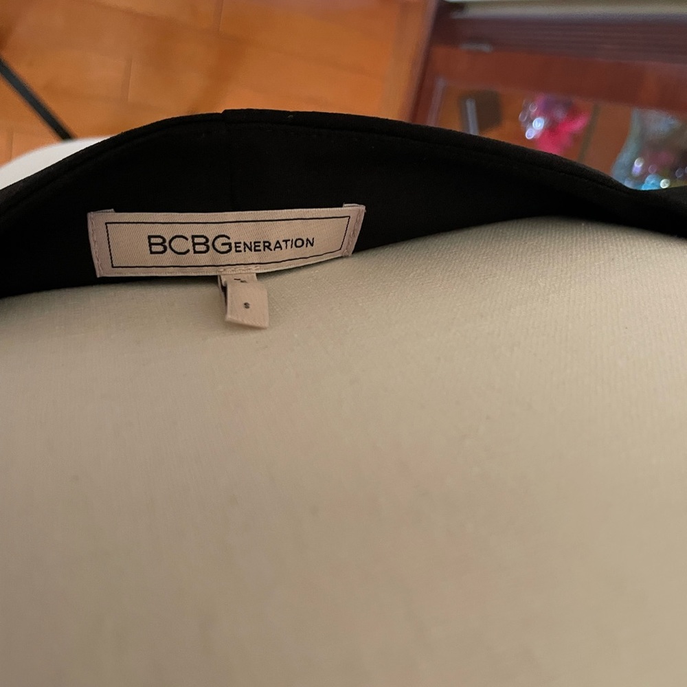 BCBG Generation - Picture 5 of 5